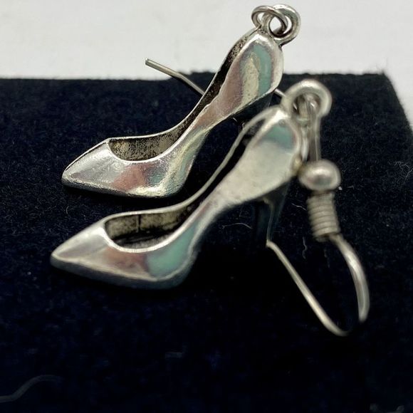 Unbranded Jewelry - 𝅺Silver High Heel Shoe Earrings